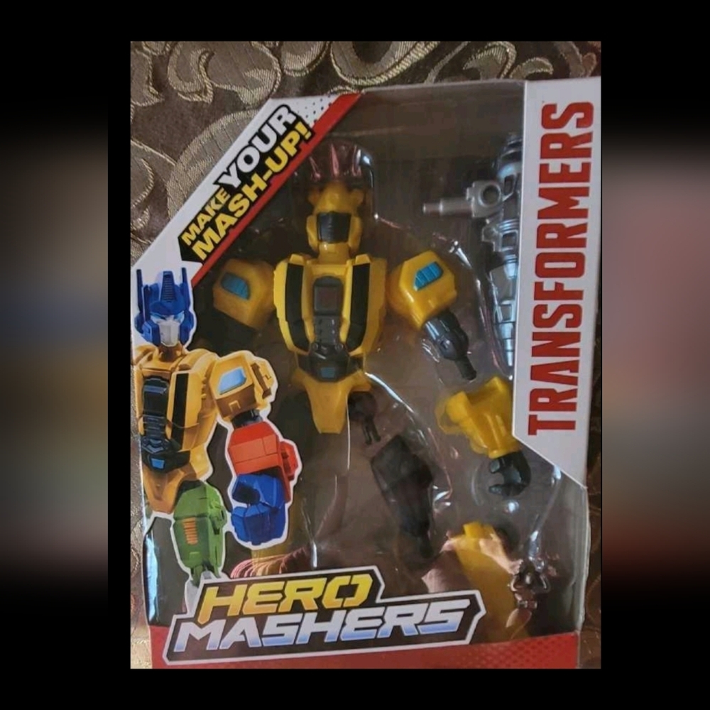 TRANSFORMERS HERO MASHERS " BUMBLEBEE" BRAND NEW UNOPENED BOX